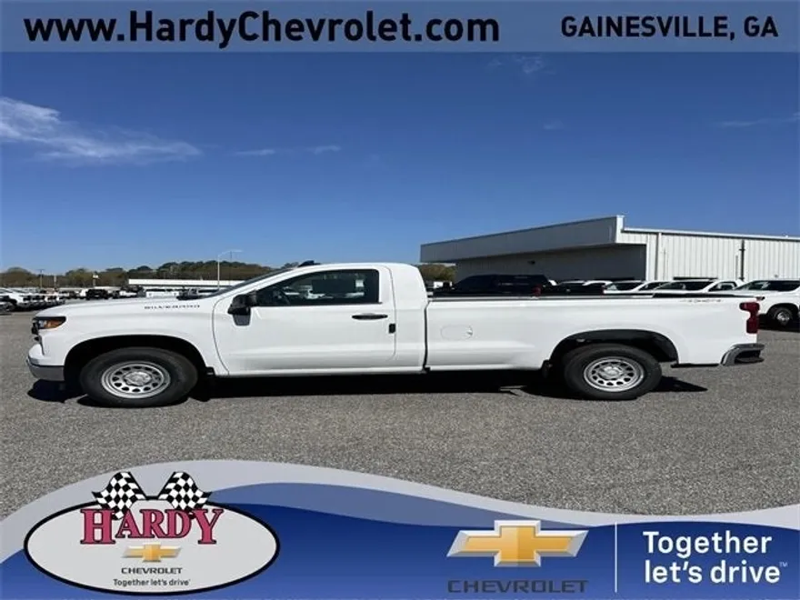 2025 Chevrolet Silverado 1500 photo 1