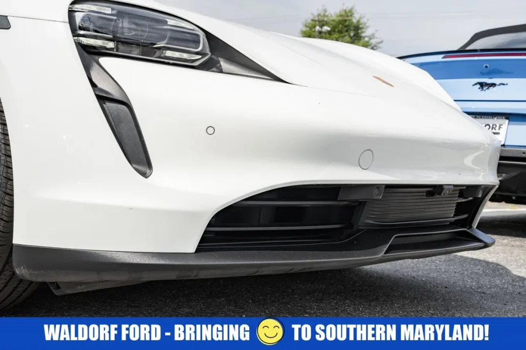 2022 Porsche Taycan Base photo 1
