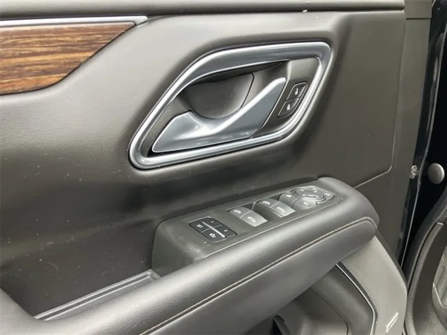 2022 Chevrolet Tahoe High Country photo 1
