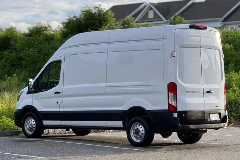 2022 Ford Transit Cargo Van photo 1