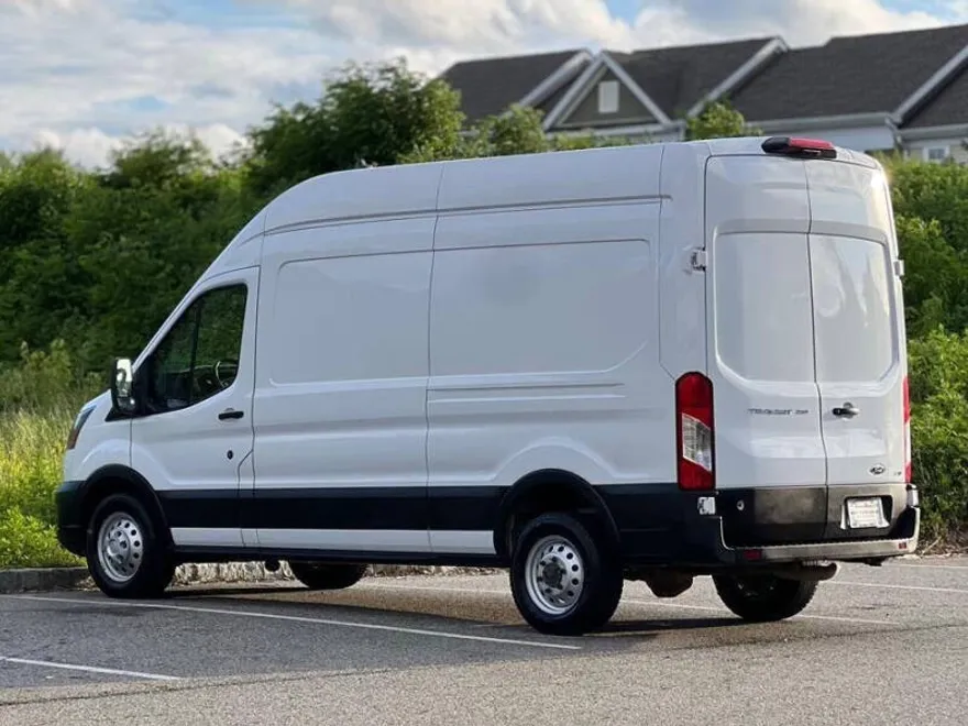 2022 Ford Transit Cargo Van photo 1