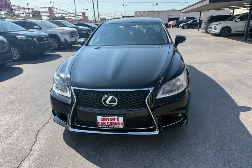 2016 Lexus LS 460 photo 1