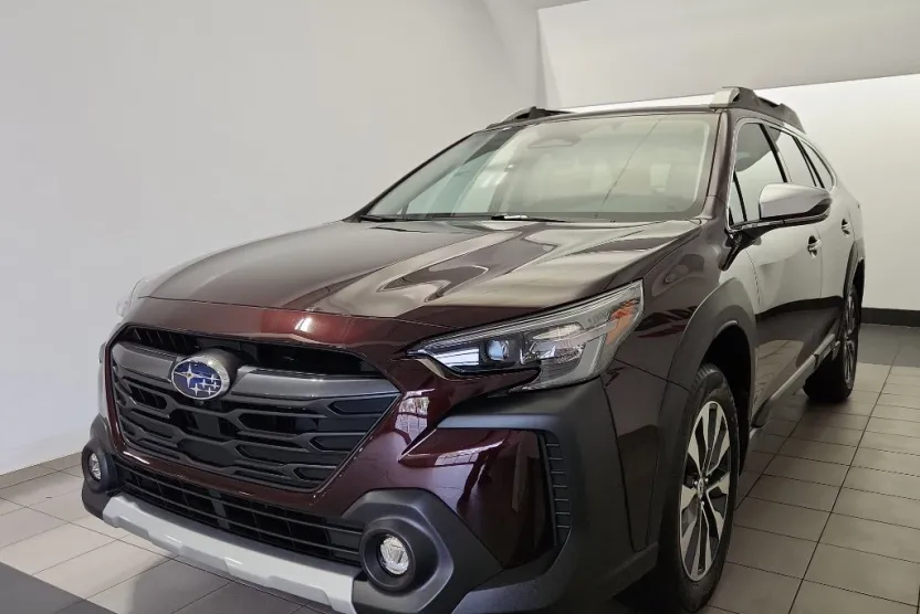 2025 Subaru Outback Touring XT photo 1