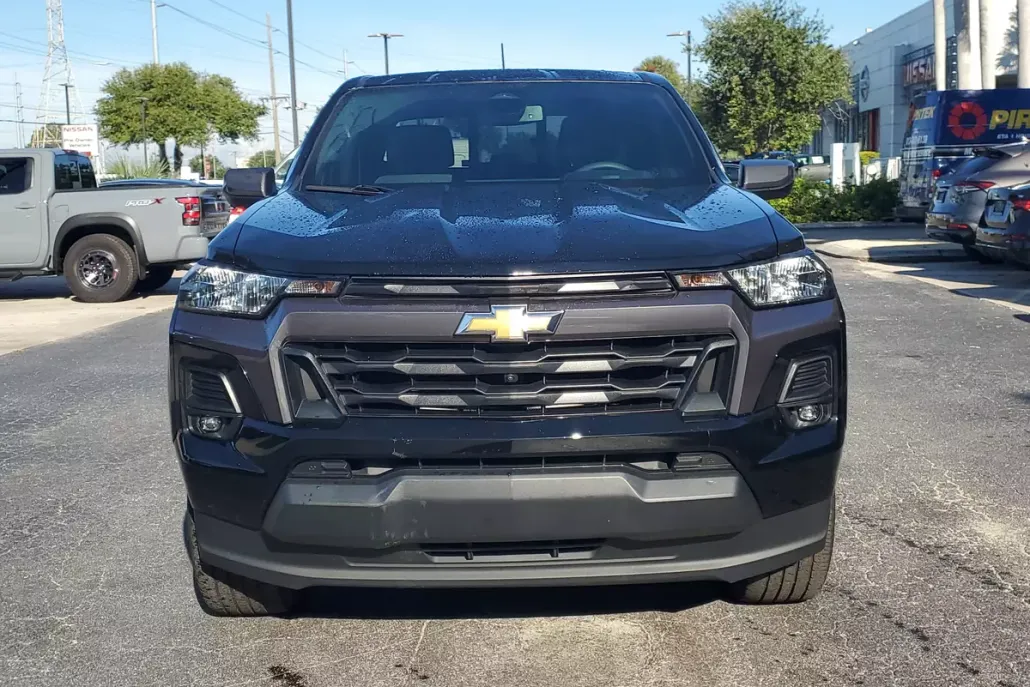 2023 Chevrolet Colorado LT photo 1