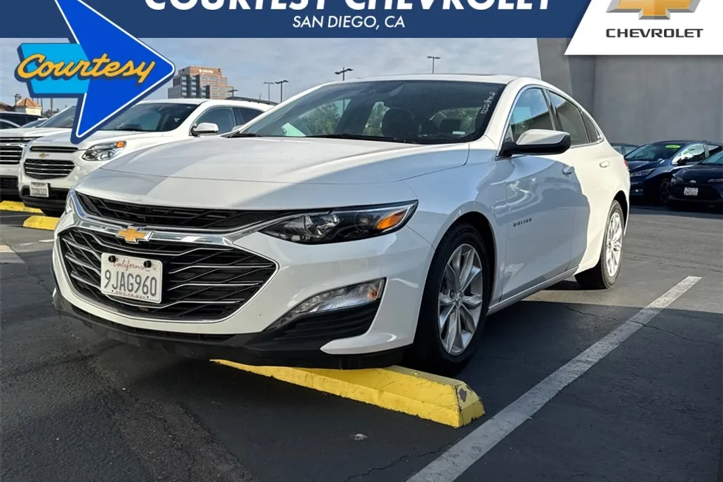 2024 Chevrolet Malibu 1LT photo 1