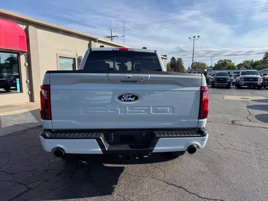 2024 Ford F-150 XLT photo 1