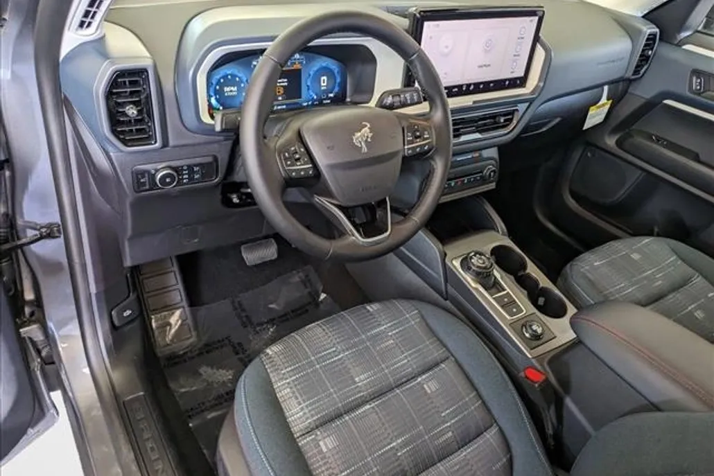 2025 Ford Bronco Sport Heritage photo 1