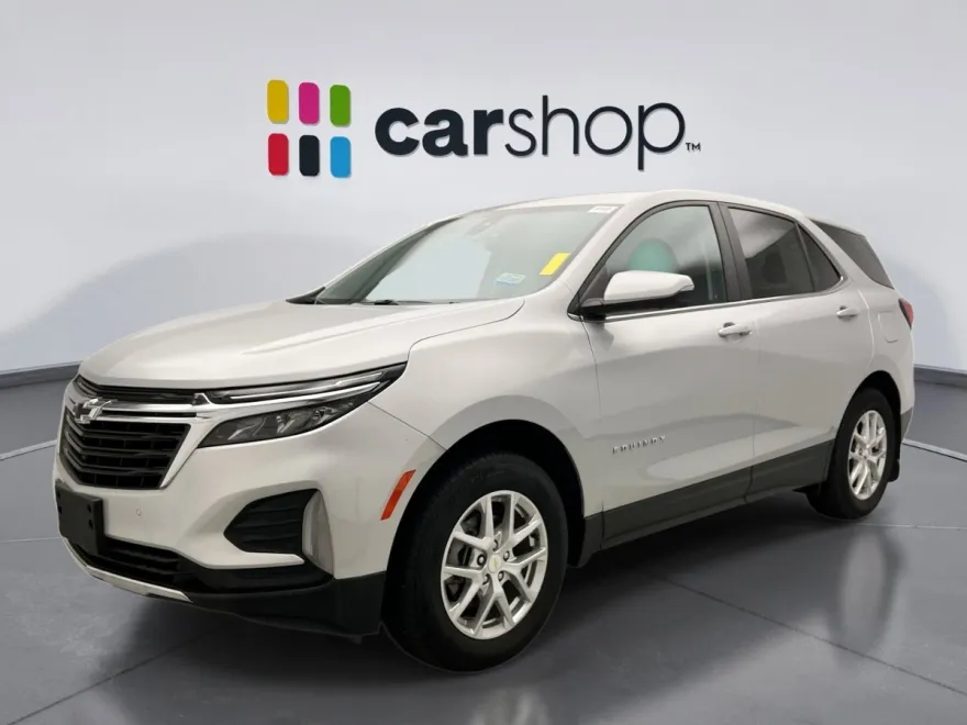 2022 Chevrolet Equinox LT photo 1