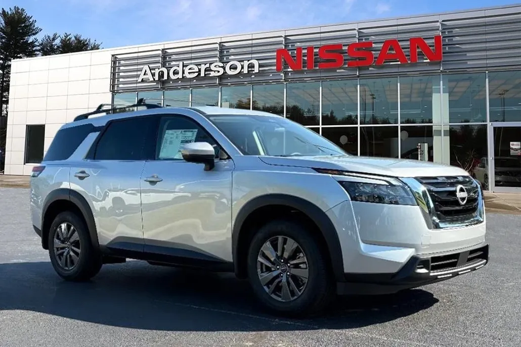 2025 Nissan Pathfinder SV photo 1