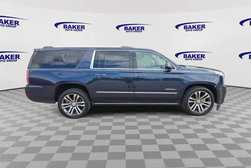 2018 Gmc Yukon XL Denali photo 1