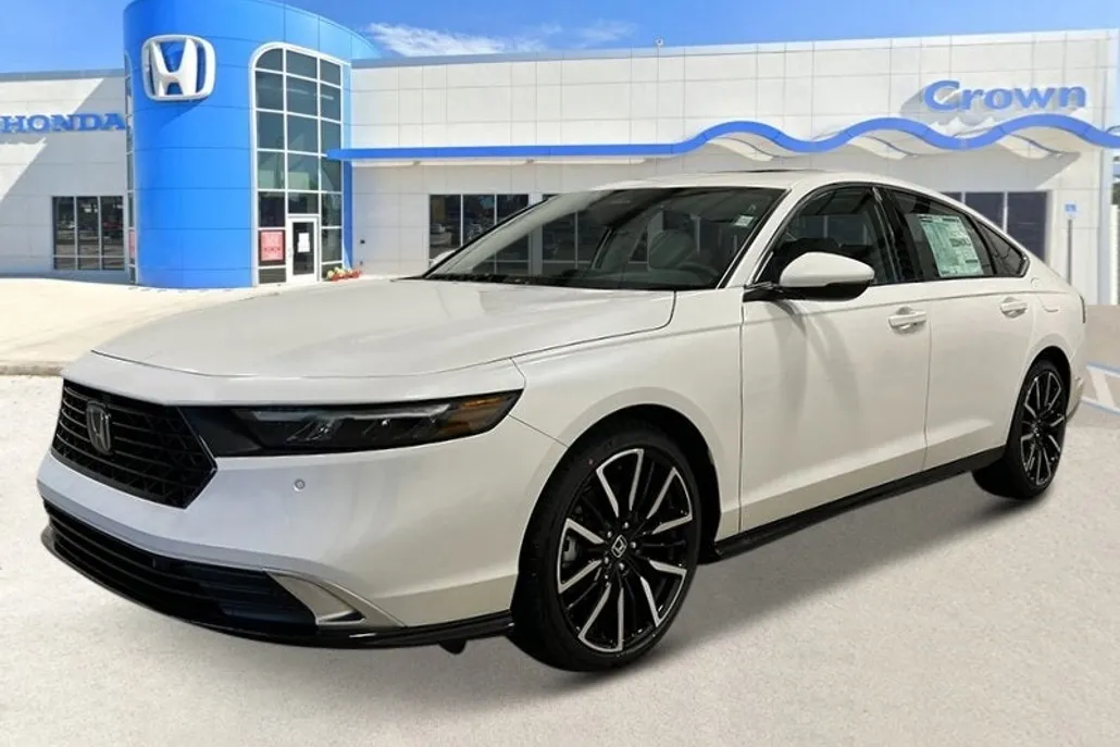 2025 Honda Accord Hybrid Touring photo 1
