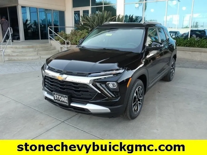 2026 Chevrolet Trailblazer LT photo 1