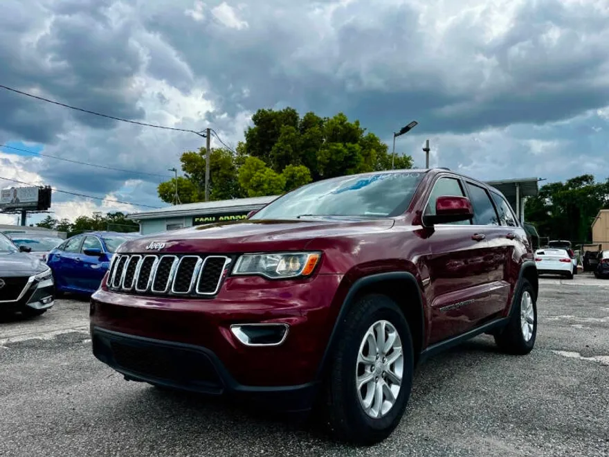 2021 Jeep Grand Cherokee Laredo E photo 1