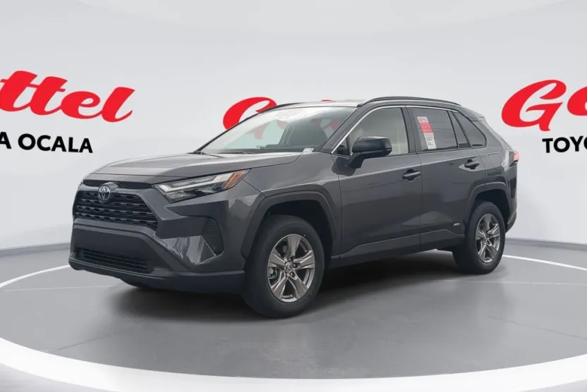 2025 Toyota RAV4 Hybrid LE photo 1