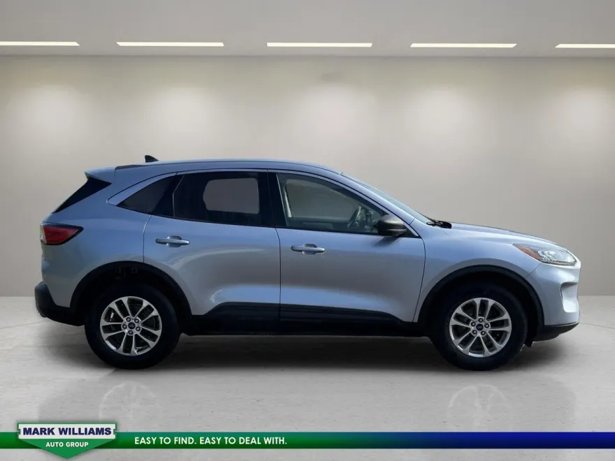 2022 Ford Escape SE photo 1