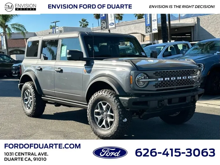 2025 Ford Bronco Badlands photo 1