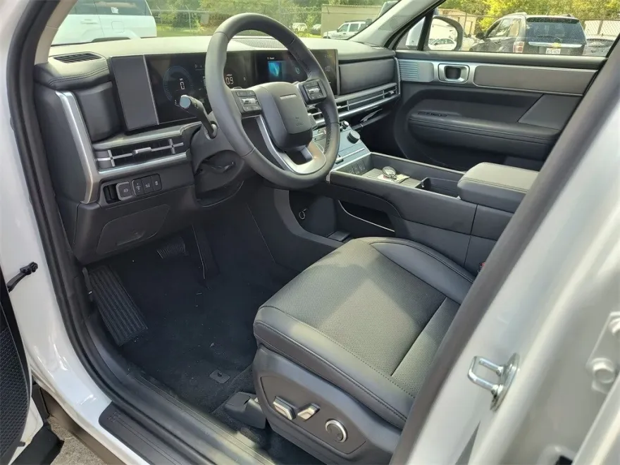 2026 Hyundai Santa Fe SEL photo 1