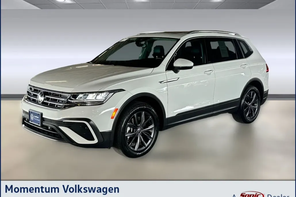 2022 Volkswagen Tiguan SE photo 1