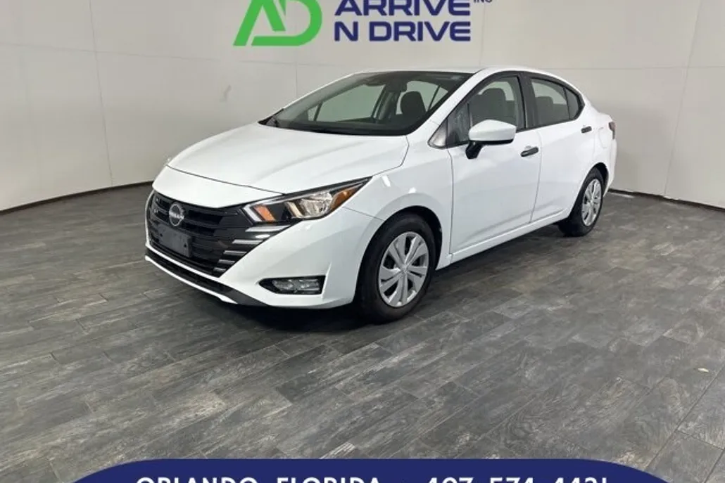 2024 Nissan Versa S photo 1