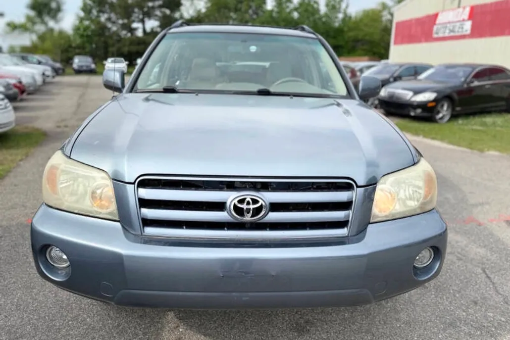 2005 Toyota Highlander photo 1