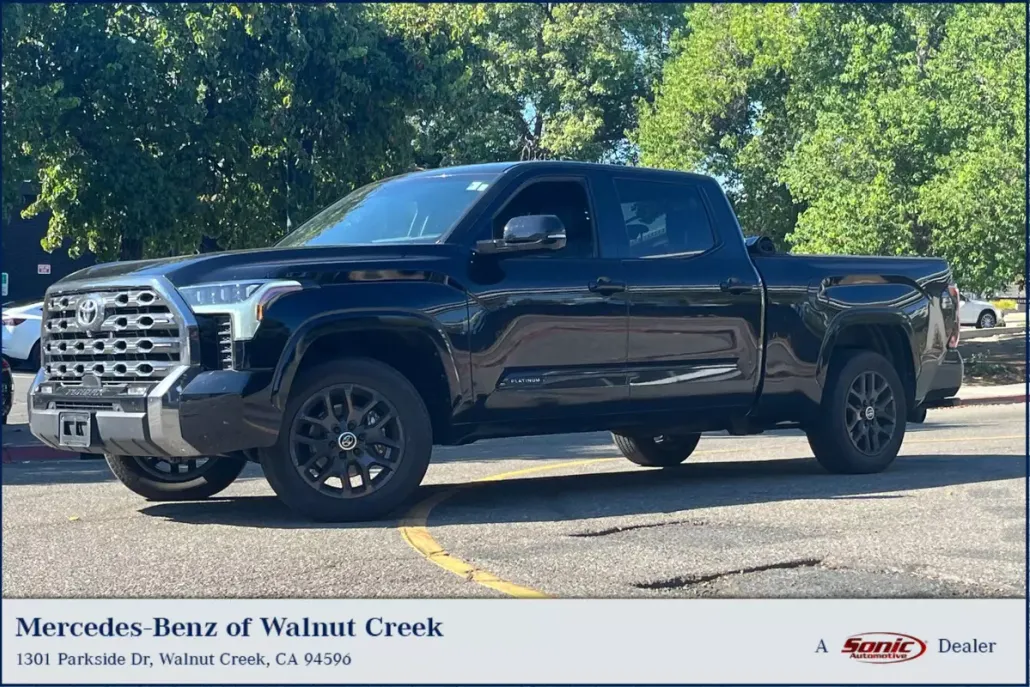 2024 Toyota Tundra Platinum CrewMax photo 1