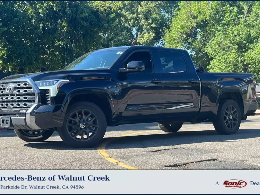 2024 Toyota Tundra Platinum CrewMax photo 1