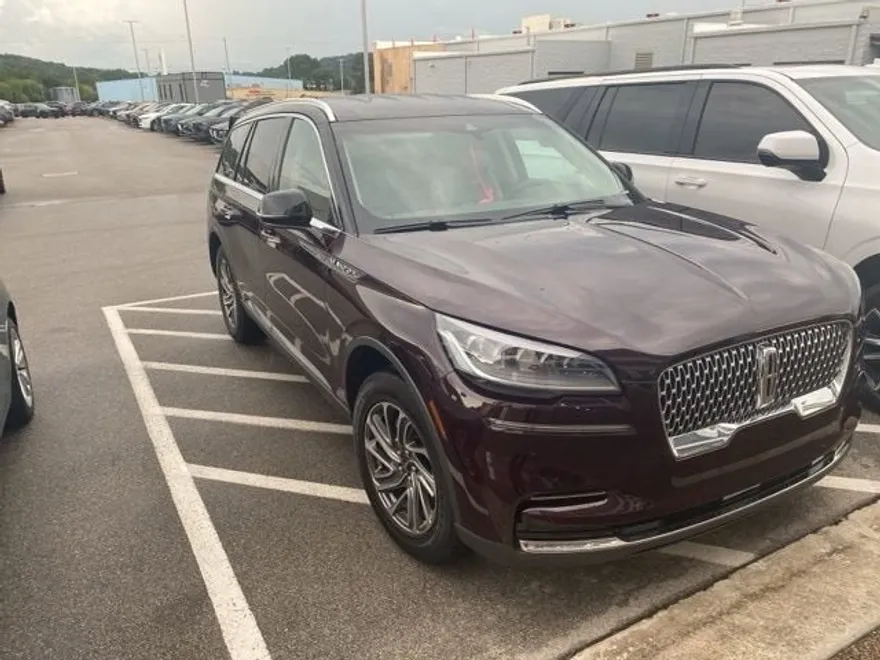 2023 Lincoln Aviator Standard photo 1