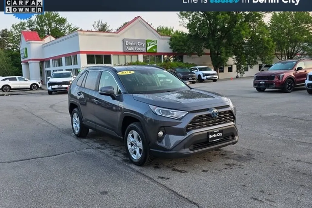2020 Toyota RAV4 Hybrid XLE photo 1