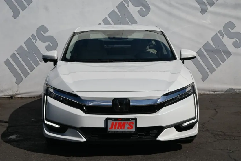 2019 Honda Clarity Plug-In Hybrid Touring photo 1