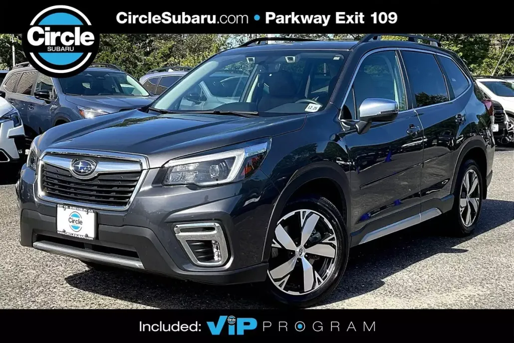 2021 Subaru Forester Touring photo 1