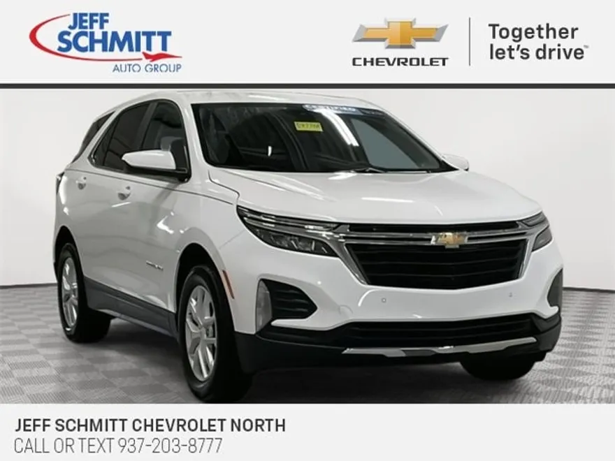 2023 Chevrolet Equinox LT photo 1