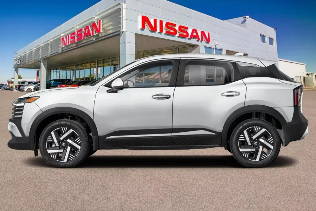 2025 Nissan Kicks SV photo 1