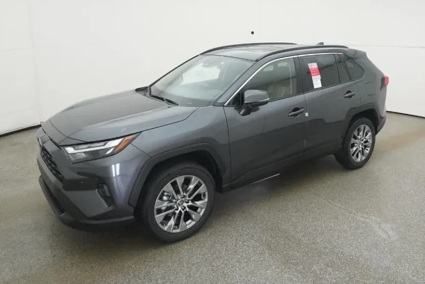 2025 Toyota RAV4 XLE Premium photo 1