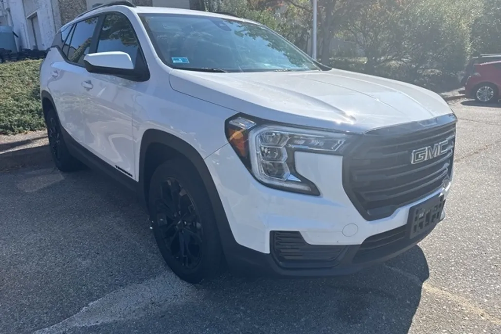 2022 Gmc Terrain SLE photo 1