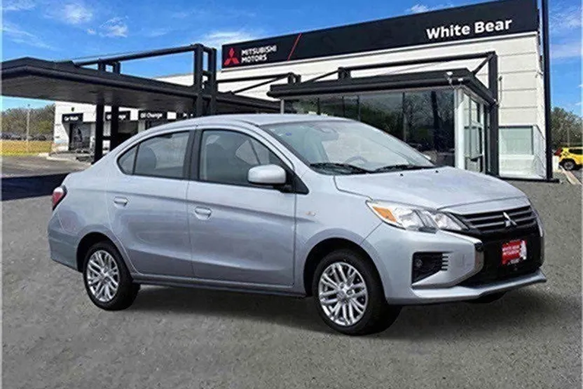 2024 Mitsubishi Mirage G4 LE photo 1