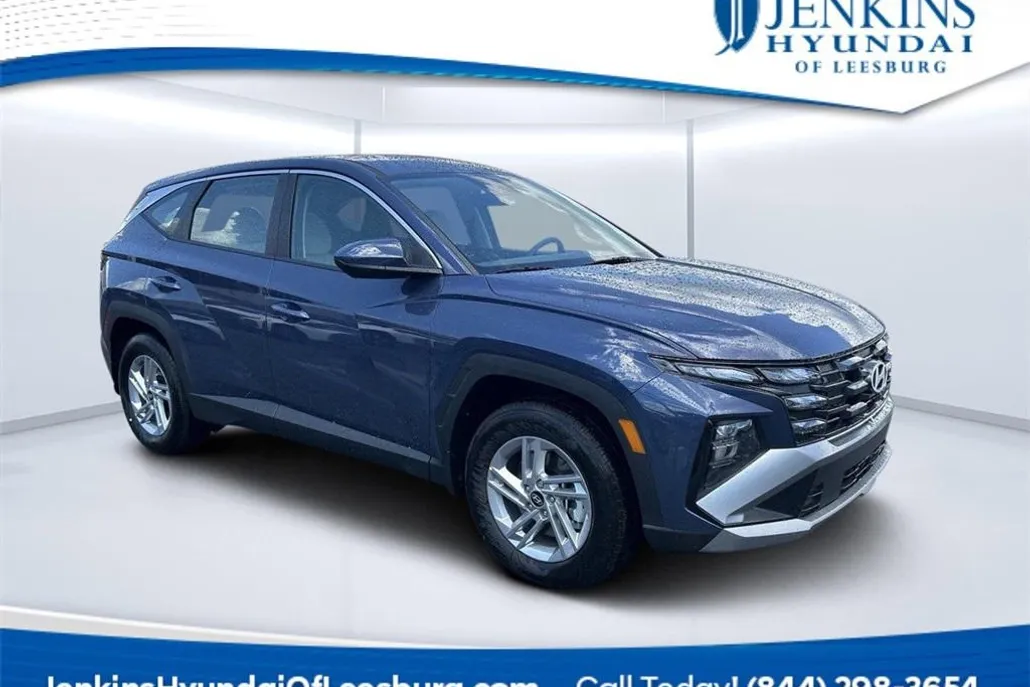 2025 Hyundai Tucson SE photo 1