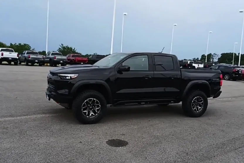 2026 Chevrolet Colorado ZR2 photo 1
