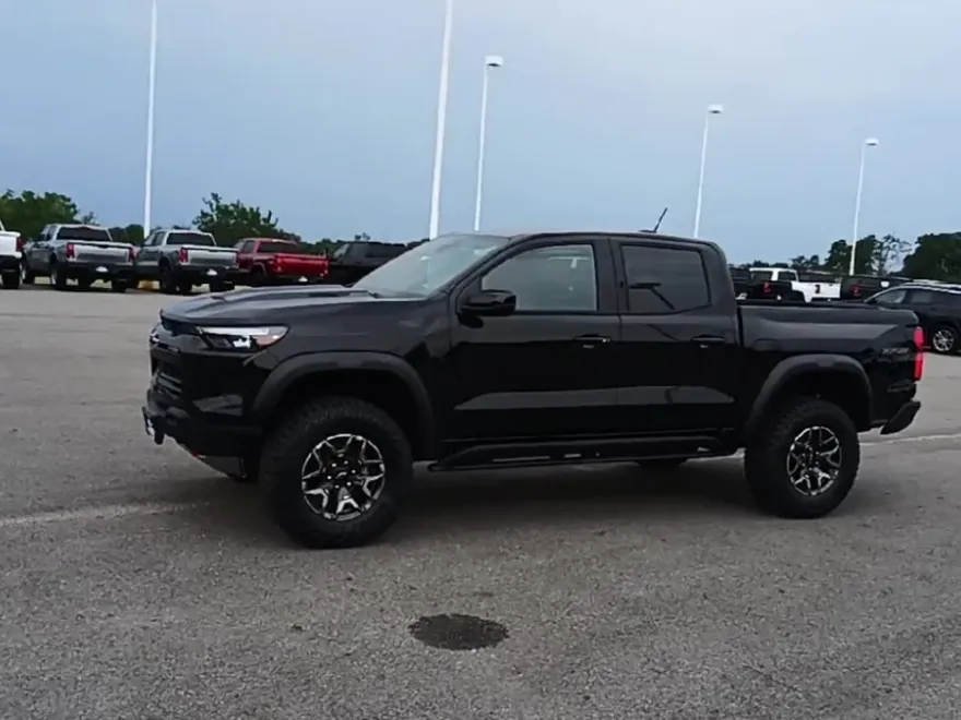 2026 Chevrolet Colorado ZR2 photo 1
