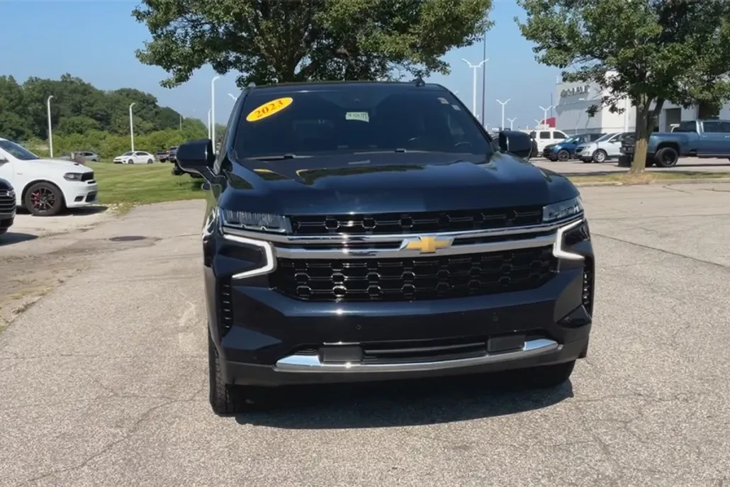 2023 Chevrolet Tahoe LS photo 1