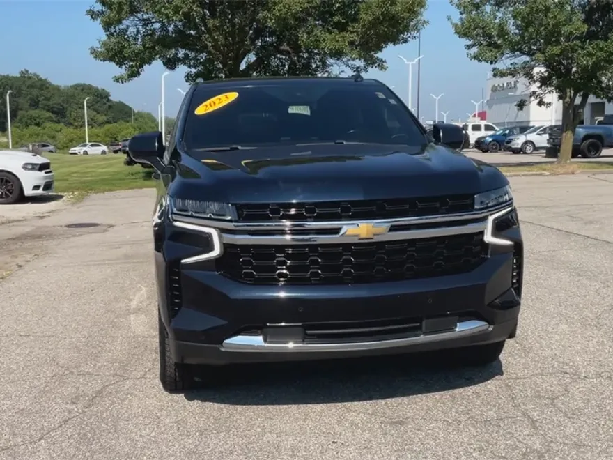 2023 Chevrolet Tahoe LS photo 1