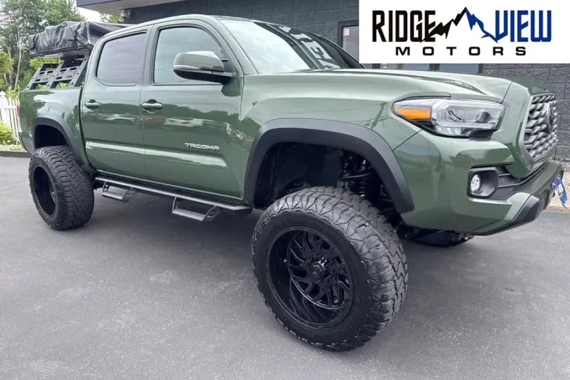 2022 Toyota Tacoma 4x4 TRD Off-Road SR Double Cab V6 photo 1