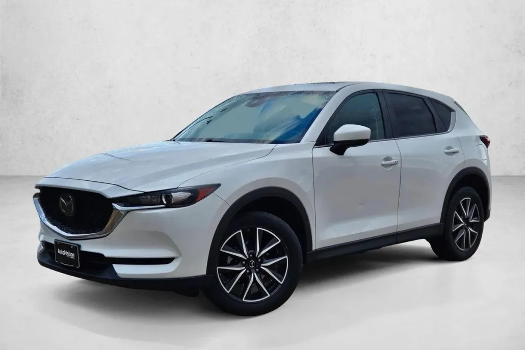 2018 Mazda CX-5 Touring photo 1