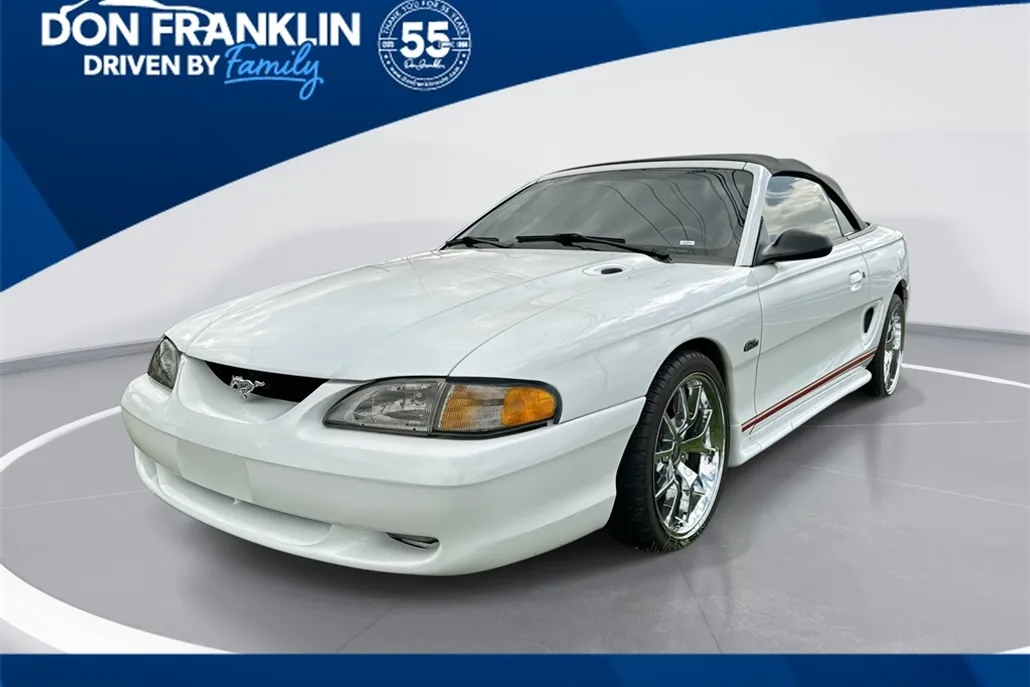 1996 Ford Mustang GT photo 1