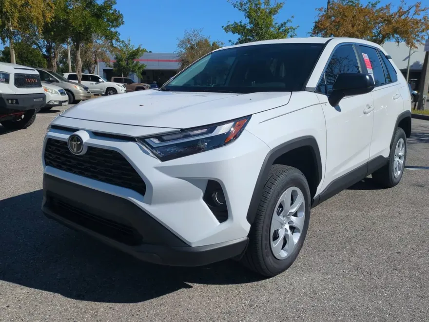 2025 Toyota RAV4 LE photo 1