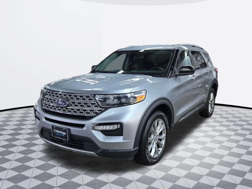 2023 Ford Explorer Limited photo 1