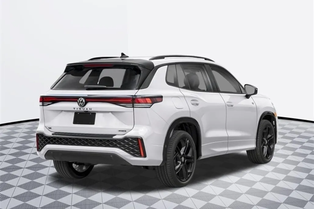 2025 Volkswagen Tiguan SE R-Line Black photo 1