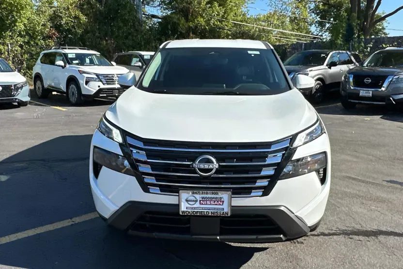 2026 Nissan Rogue SV photo 1