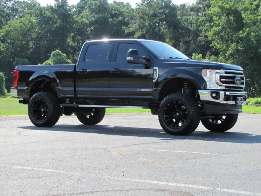 2021 Ford F-250 Lariat photo 1
