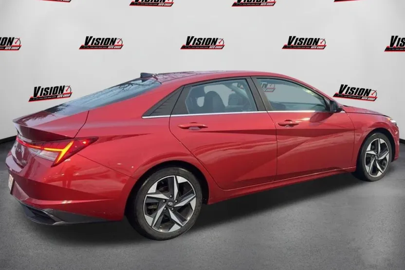2022 Hyundai Elantra Limited photo 1