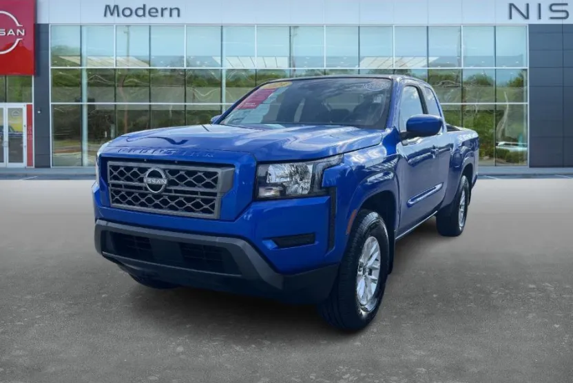 2024 Nissan Frontier SV photo 1